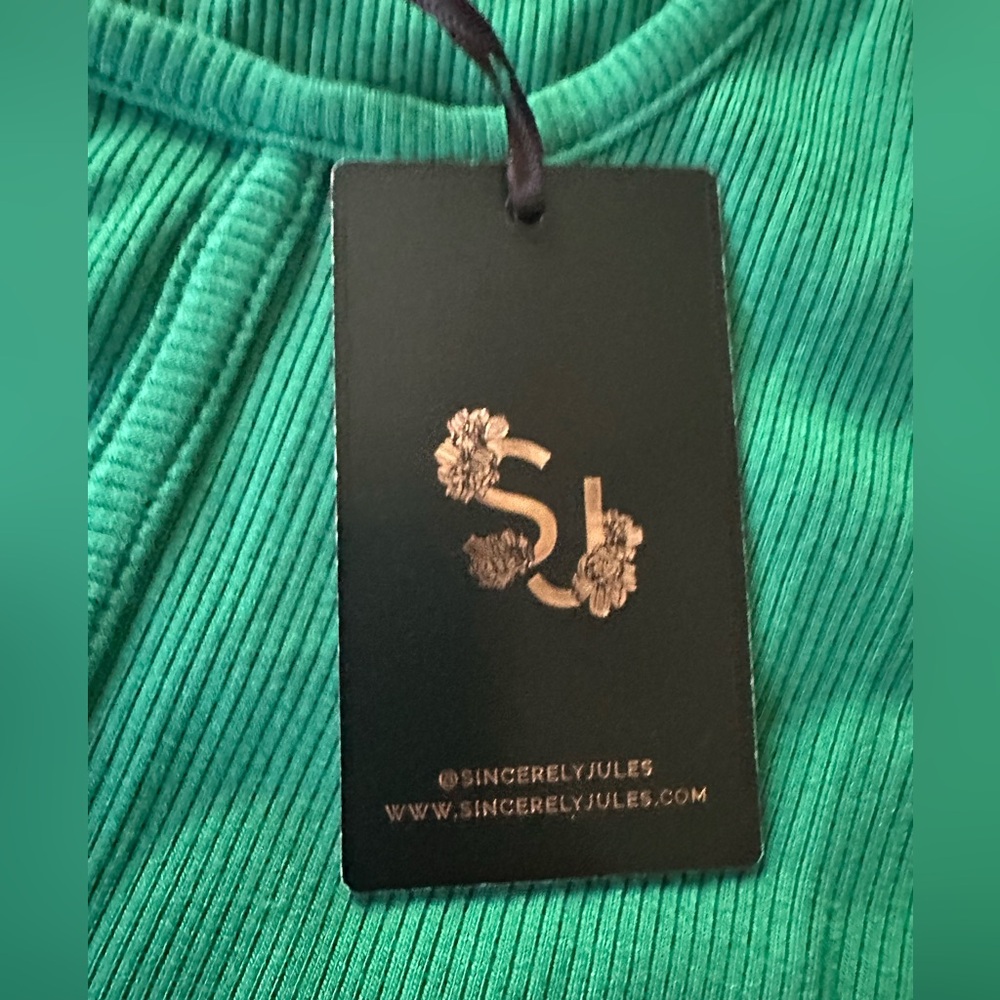 Sincerely Jules Green Crop Top - Picture 4 of 5